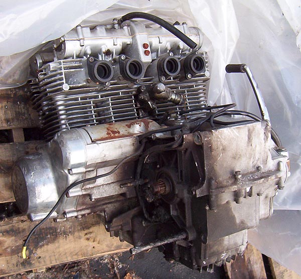 GS75L_mot.jpg (93173 bytes)